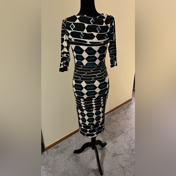 Plenty by Tracy Reese Black and Blue Hexagon Midi Dress - Picture 2 of 2